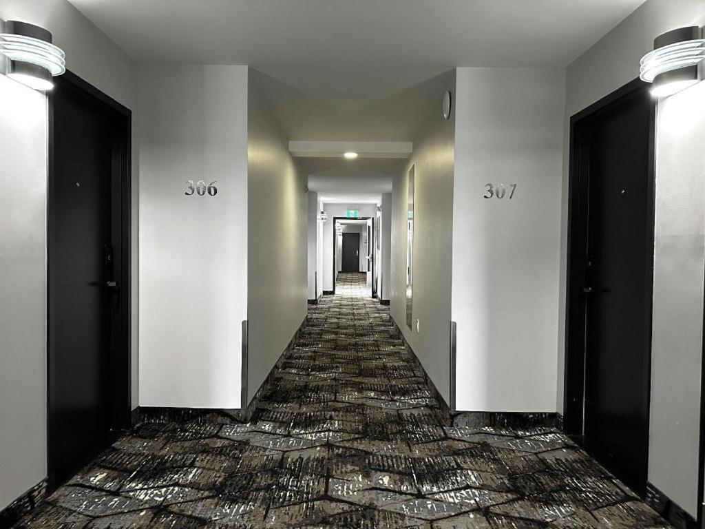 Travelodge By Wyndham Regina Exterior foto
