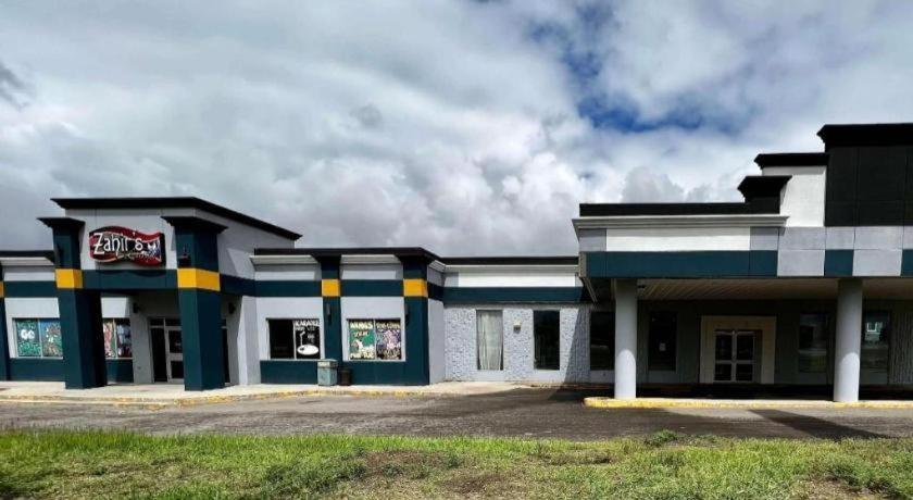Travelodge By Wyndham Regina Exterior foto